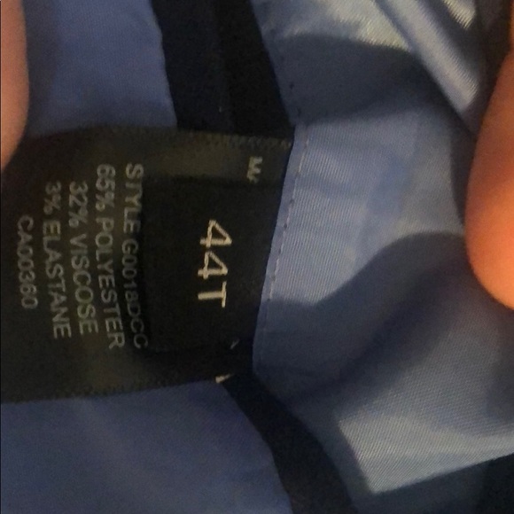 Men’s dark blue suit jacket and pants. - Picture 5 of 10